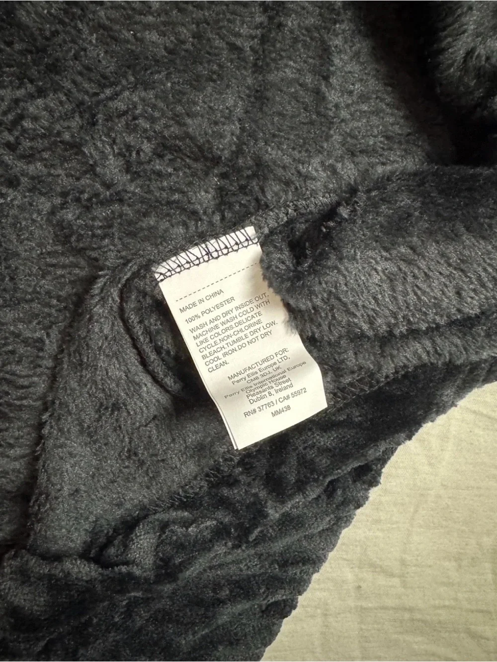 Perry Ellis Men's Herringbone Textured Soft Fleece Robe Black NEW O/S
